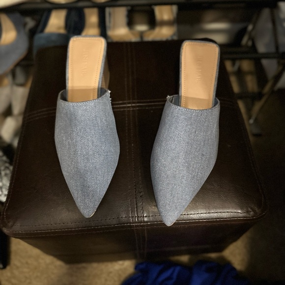 Blue Jean - Picture 4 of 5